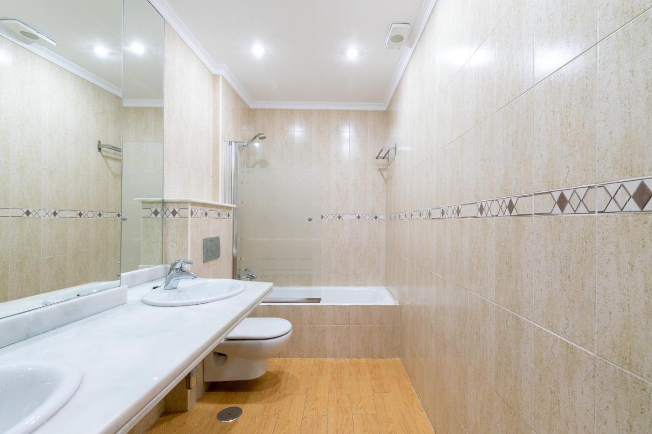 Luxury Duplex 200 M2 Terrace Parking StayinСевилья Экстерьер фото