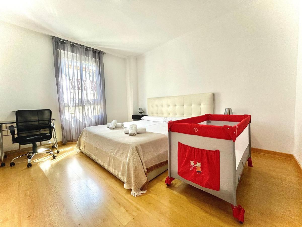 Luxury Duplex 200 M2 Terrace Parking StayinСевилья Экстерьер фото