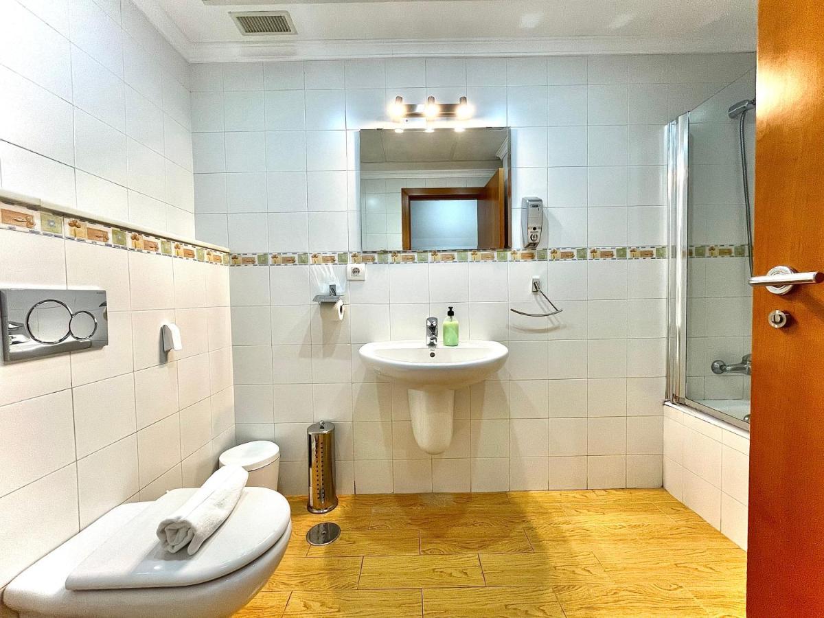 Luxury Duplex 200 M2 Terrace Parking StayinСевилья Экстерьер фото